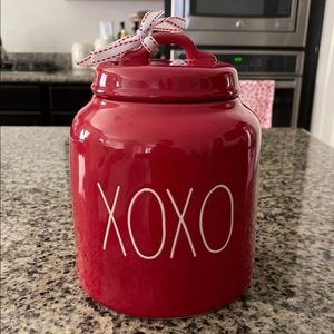 New Rae Dunn Red XOXO Canister